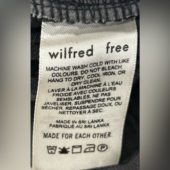 12- Size 00 medium Wilfred Free black cargo pants high-rise waist cargo pockets - Picture 7 of 10